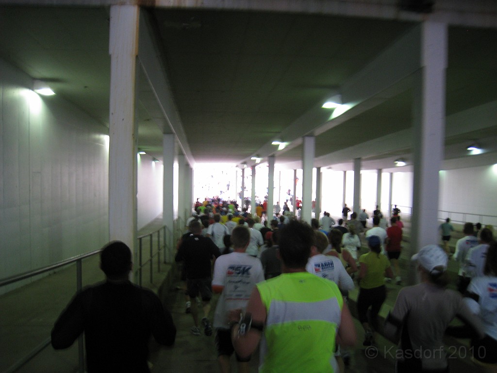Indy Mini-Marathon 2010 225.jpg - The tunnel into the race track.